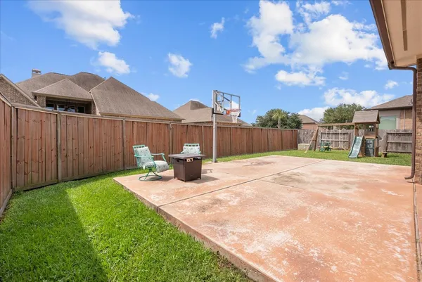 $459,900 | 606 West Fork, Webster, TX 77598