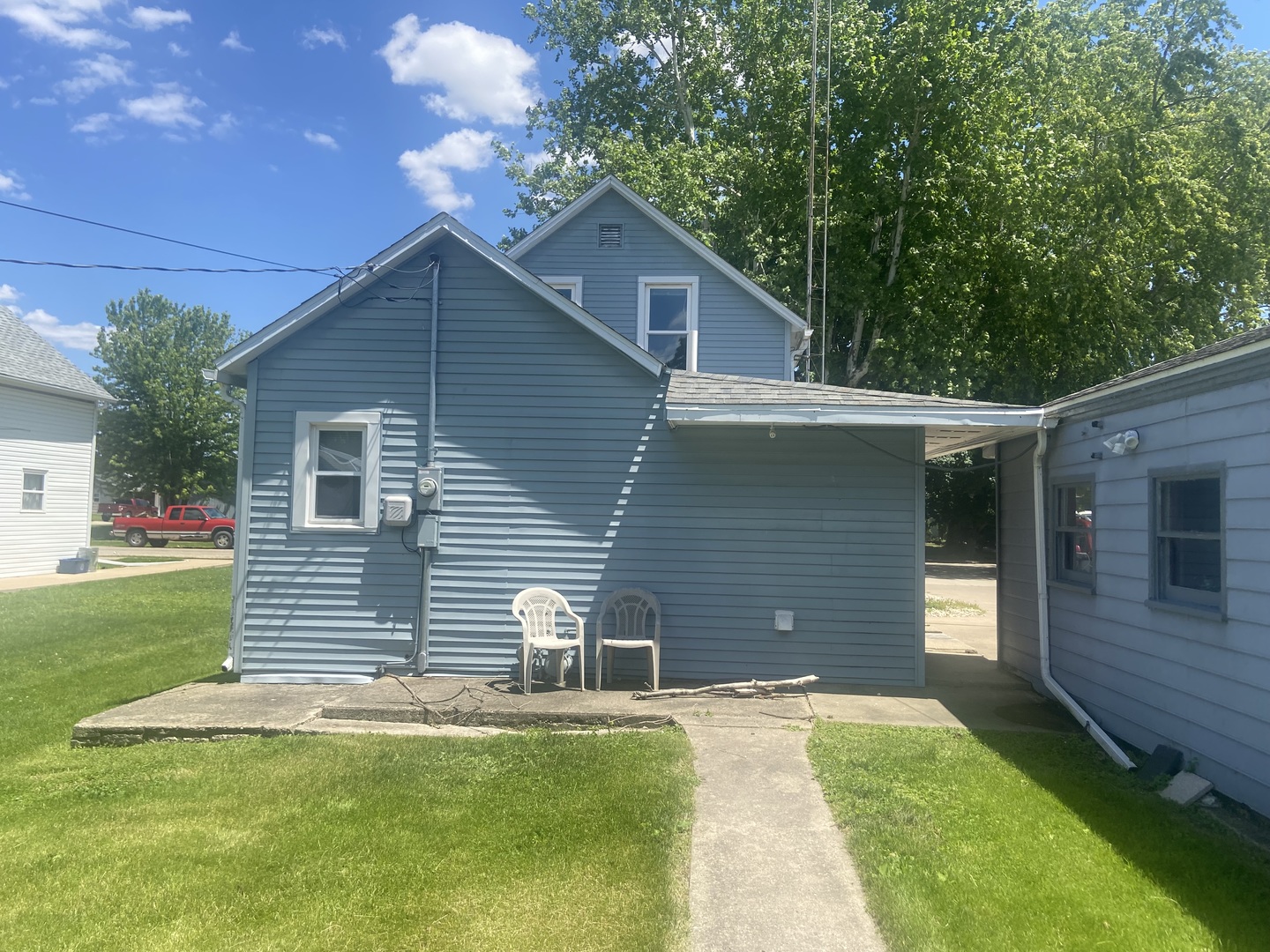 116 North Peru Avenue Ladd, IL 61329 - Photo 2 of 12 a front view of a house with a yard