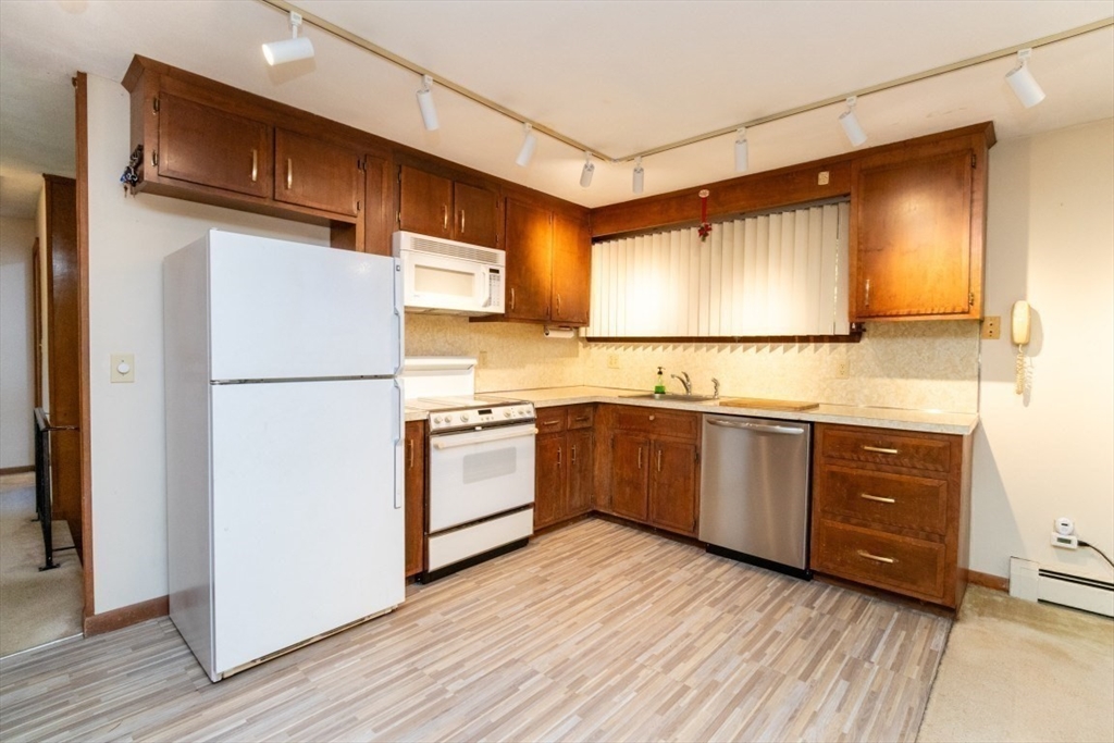 88 Brush Hill Road Sherborn, MA 01770 - Photo 17 of 39 Gallery Image 17