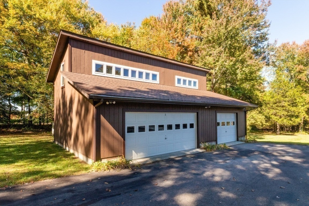 88 Brush Hill Road Sherborn, MA 01770 - Photo 5 of 39 Gallery Image 5