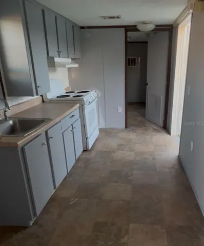 $925 | 5600 New Tampa Highway, Lakeland, FL 33815