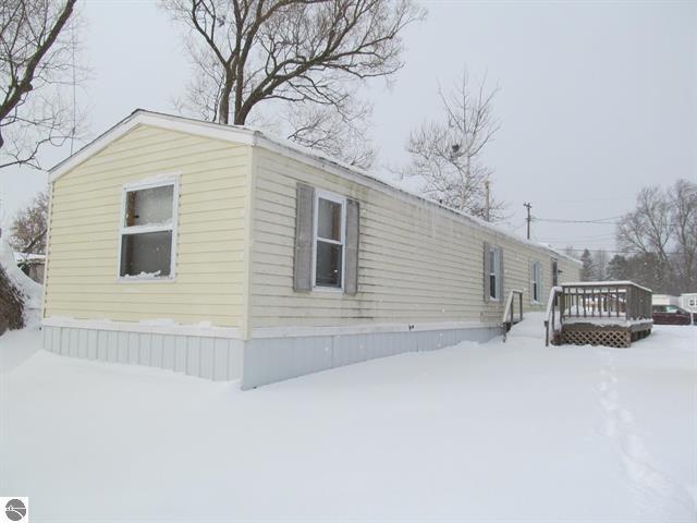 1120 Riverside Street Cadillac, MI 49601 - Photo 16 of 23 17