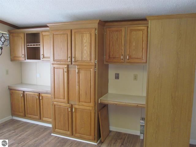 1120 Riverside Street Cadillac, MI 49601 - Photo 4 of 23 5