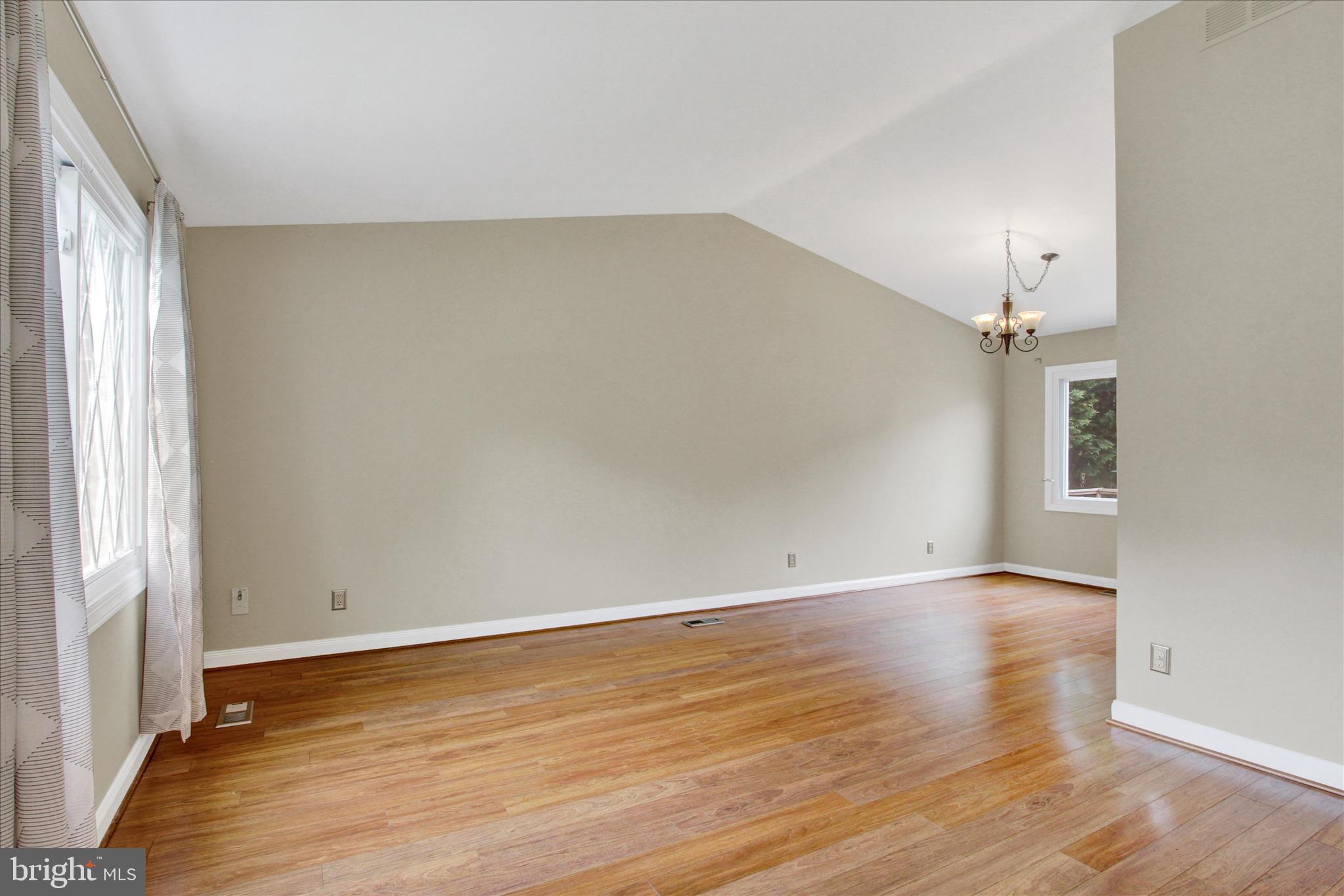806 Uniontown Road Westminster, MD 21158 - Photo 10 of 38 Gallery Image 10