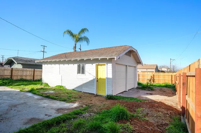 $340,000 | 4169 East Platt Avenue, Fresno, CA 93702