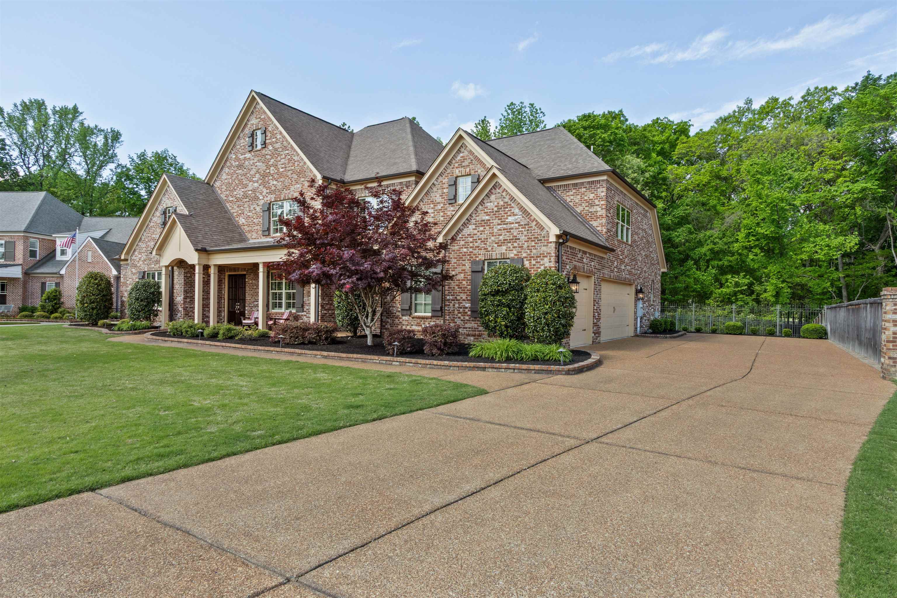125 Hunters Rest Lane Piperton, TN 38017 - Photo 3 of 38 3-car garage
