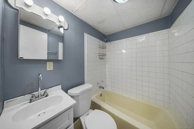 $545,000 | 33 Granfield Avenue, Bridgeport, CT 06610