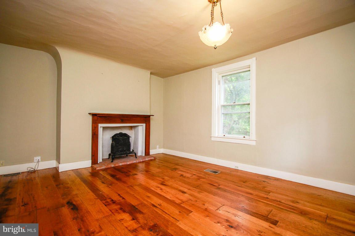 1340 Bruceville Road Keymar, MD 21757 - Photo 7 of 29 Family Room
