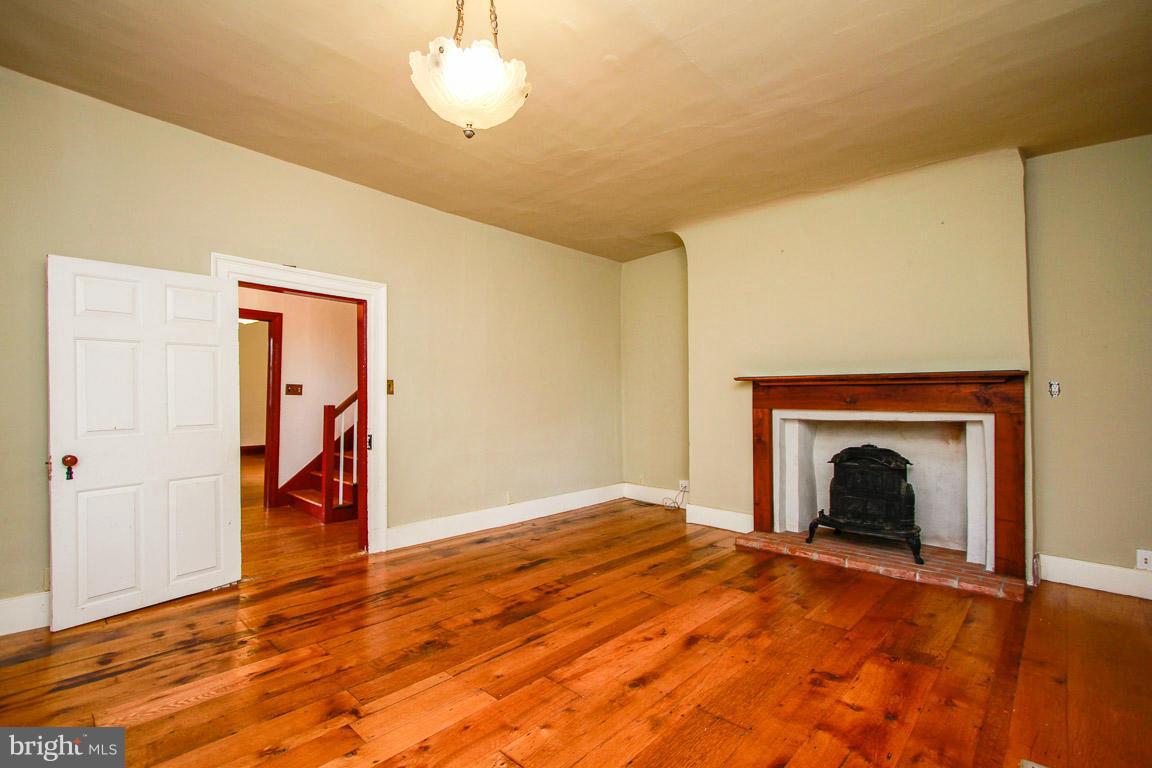 1340 Bruceville Road Keymar, MD 21757 - Photo 8 of 29 Living Room