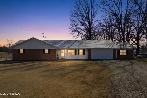 $319,900 | 3000 Looxahoma-Tyro Road, Senatobia, MS 38668