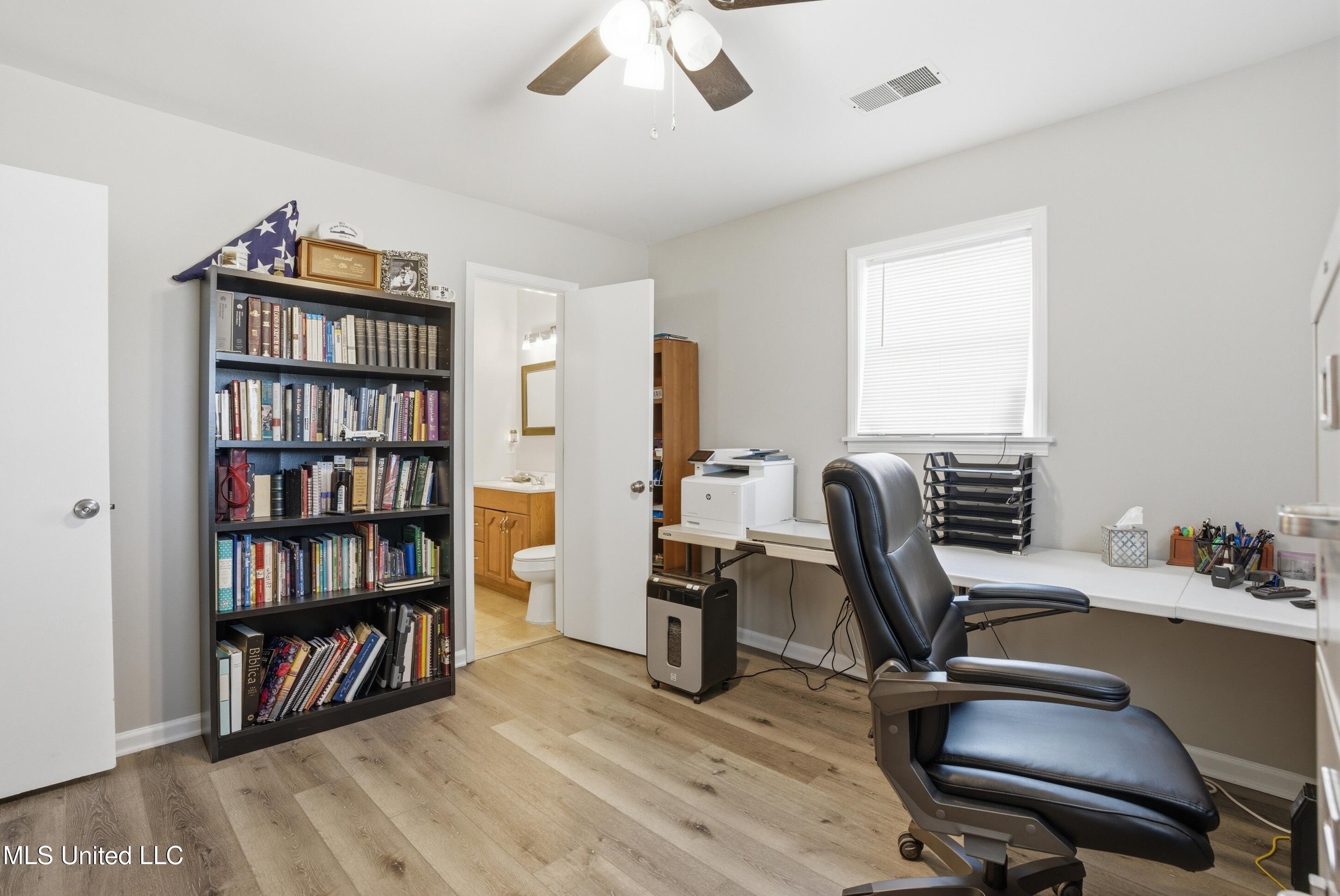 3000 Looxahoma-Tyro Road Senatobia, MS 38668 - Photo 13 of 33 13_3000-looxahoma-14