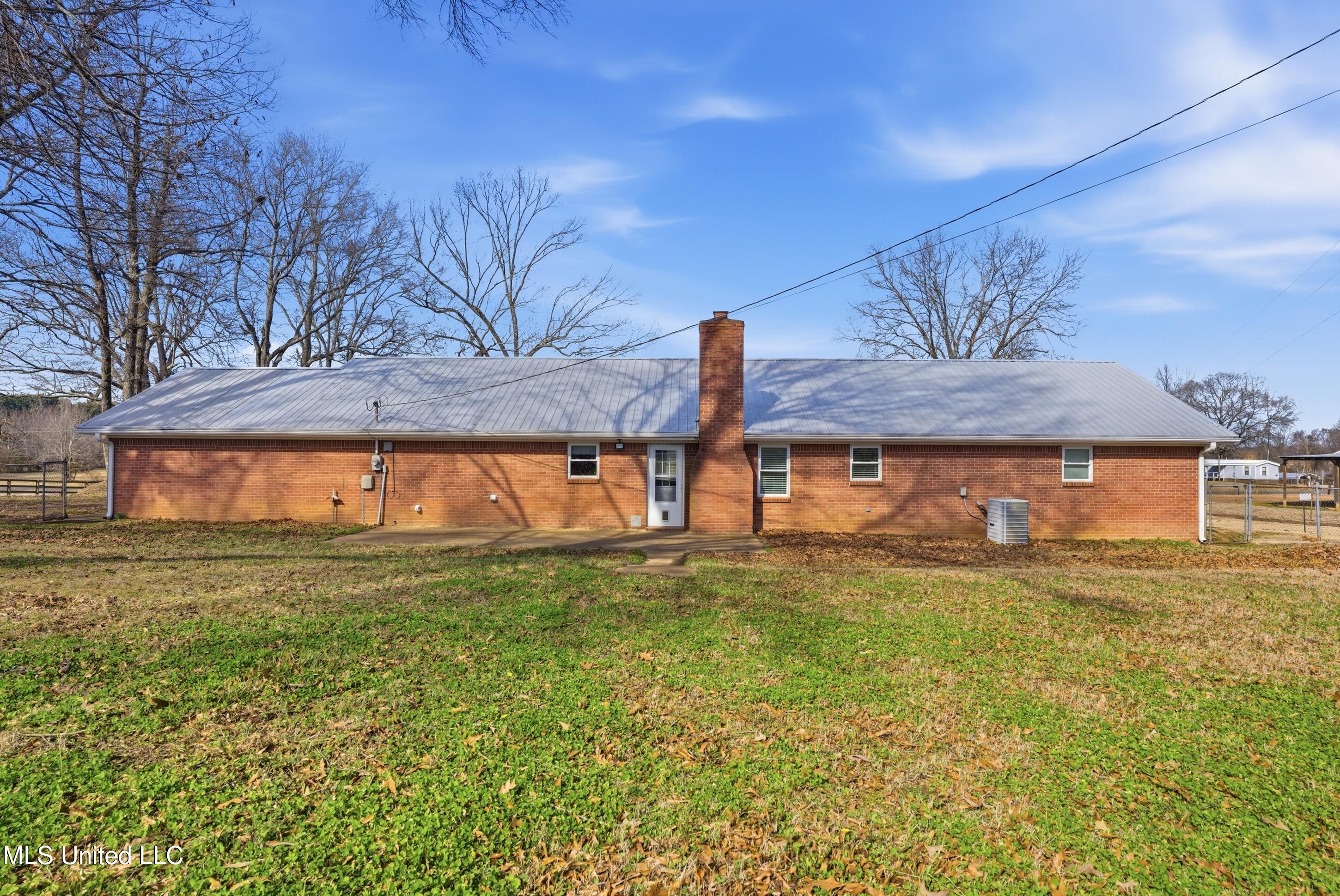 3000 Looxahoma-Tyro Road Senatobia, MS 38668 - Photo 28 of 33 28_3000-looxahoma-29