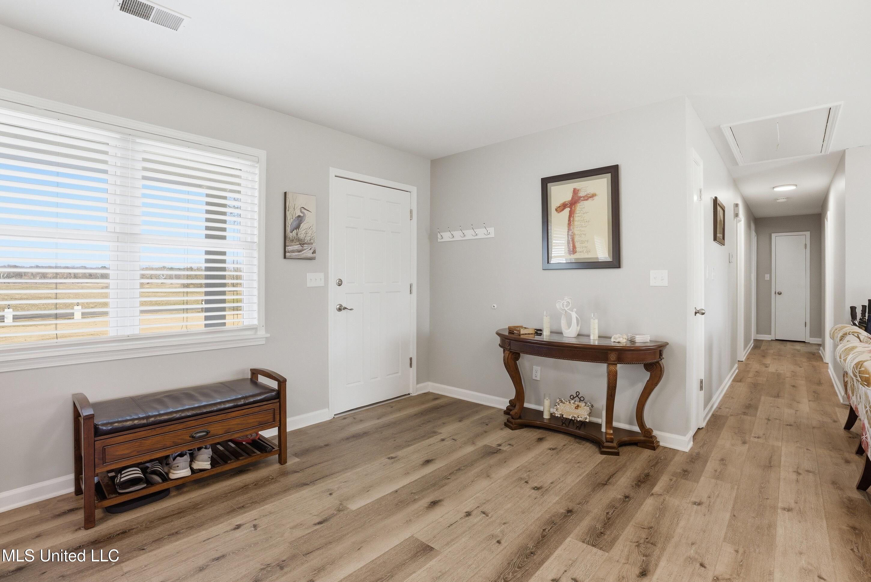 3000 Looxahoma-Tyro Road Senatobia, MS 38668 - Photo 5 of 33 5_3000-looxahoma-6