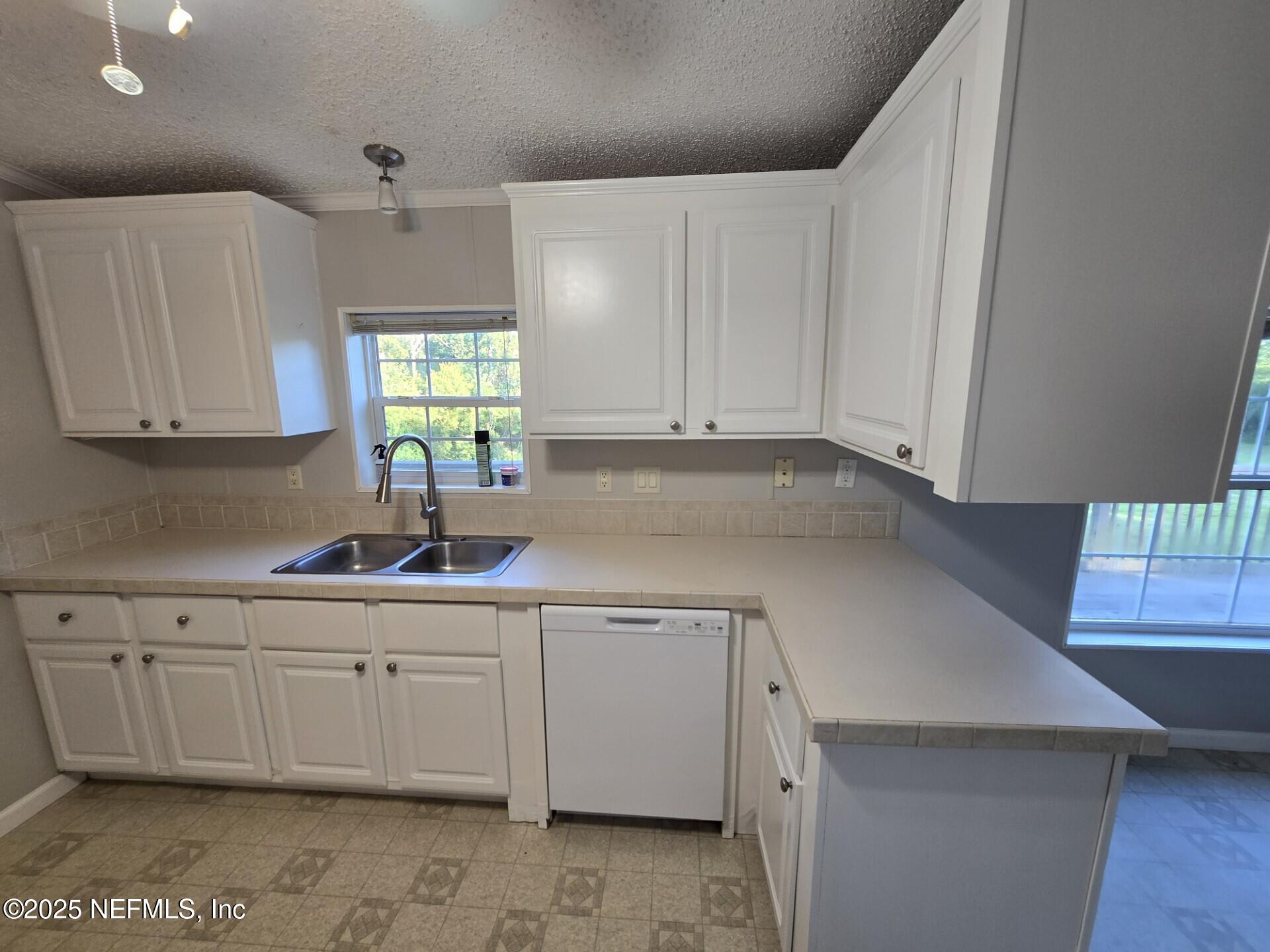 3990 Michaelwood Road Middleburg, FL 32068 - Photo 8 of 32 thumbnail_20250623_192718