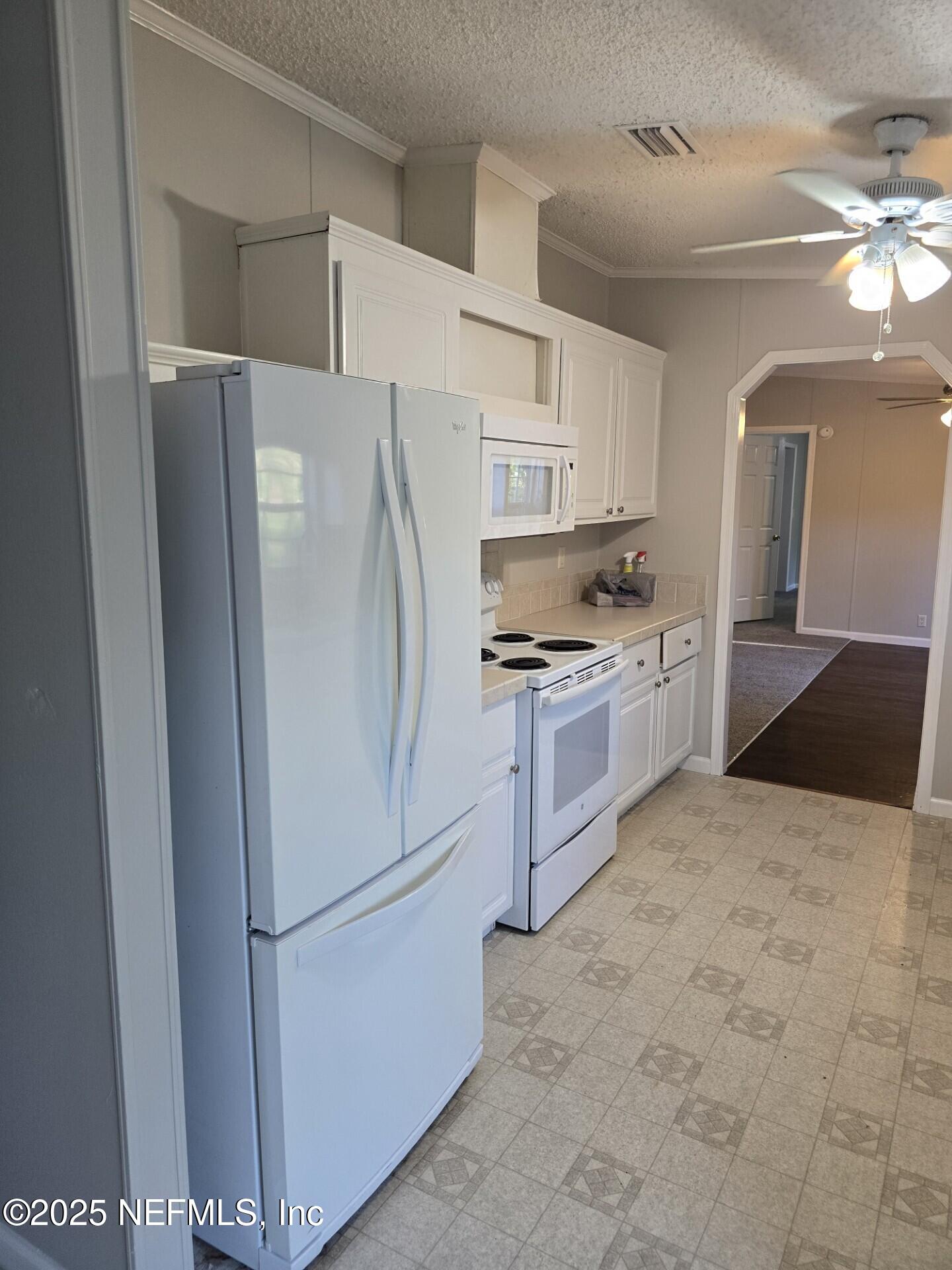 3990 Michaelwood Road Middleburg, FL 32068 - Photo 9 of 32 thumbnail_20250623_192303