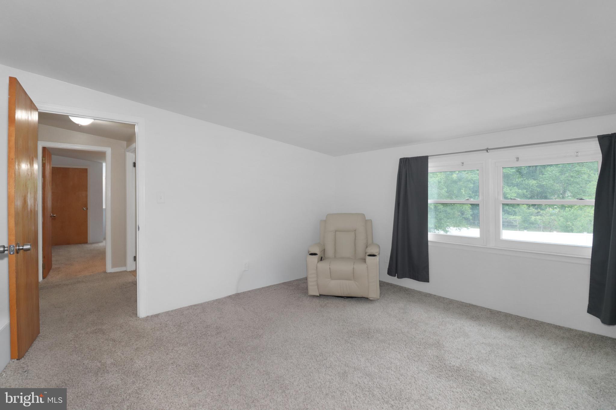 240 Youngs Road Trenton, NJ 08619 - Photo 56 of 66 Bedroom 4, upper floor