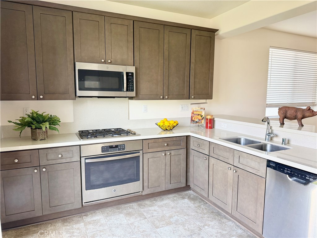 26516 Rim Creek Path Menifee, CA 92584 - Photo 10 of 24