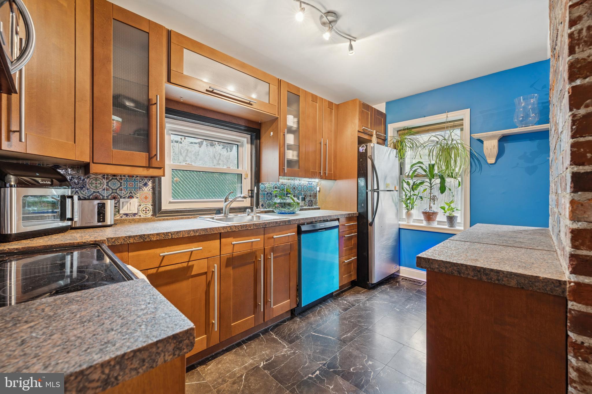 1632 Brown Street Philadelphia, PA 19130 - Photo 11 of 26