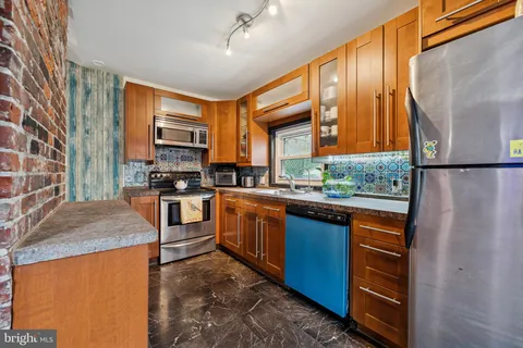 $725,000 | 1632 Brown Street, Philadelphia, PA 19130