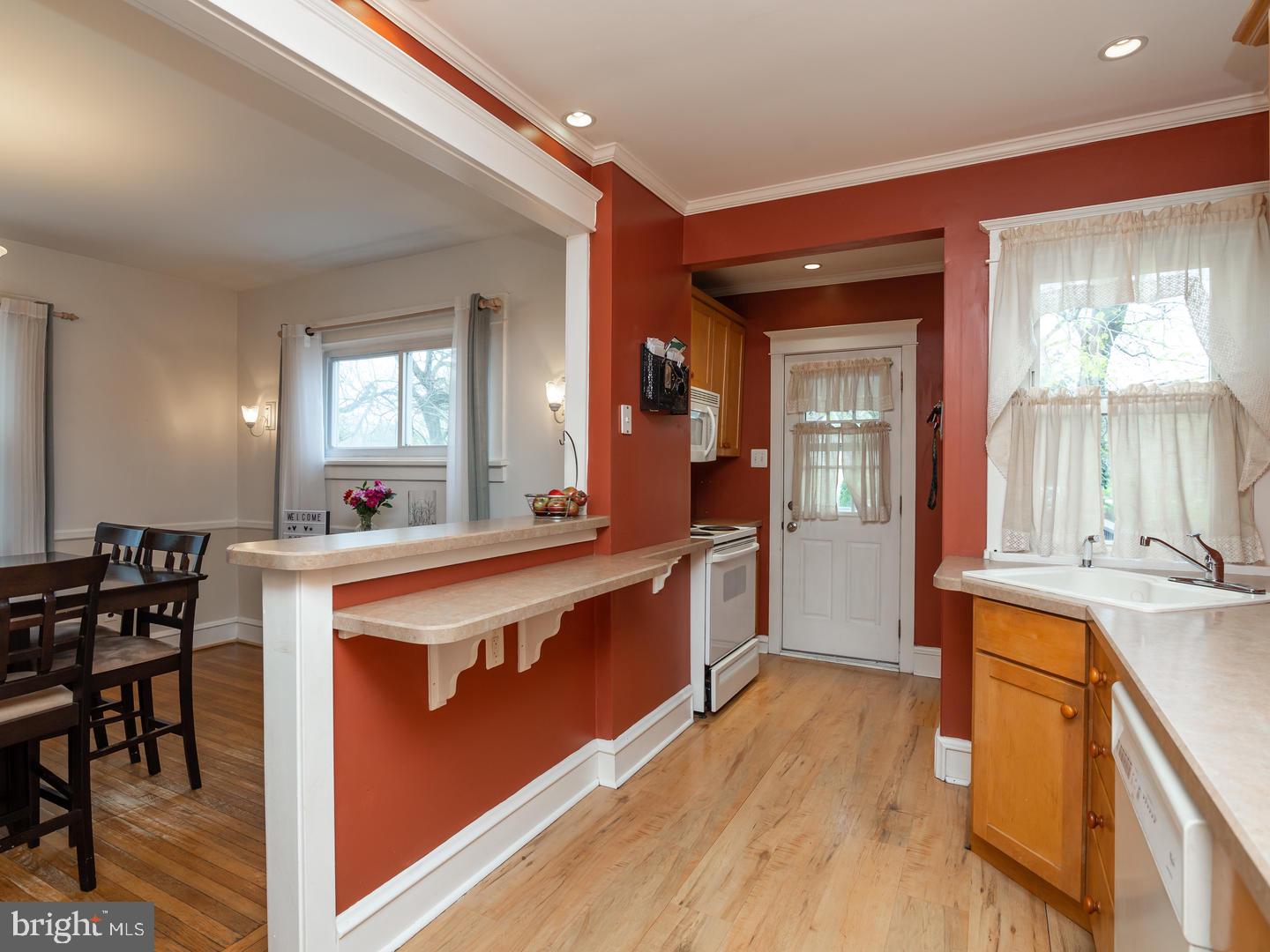 232 Parham Road Springfield, PA 19064 - Photo 13 of 39