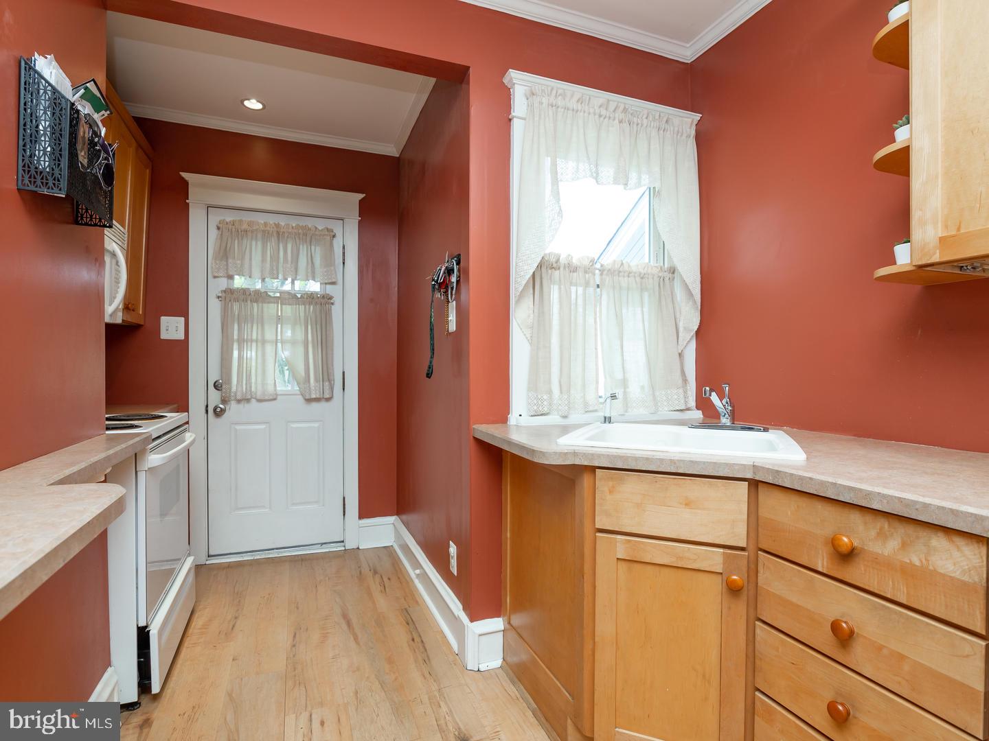 232 Parham Road Springfield, PA 19064 - Photo 14 of 39