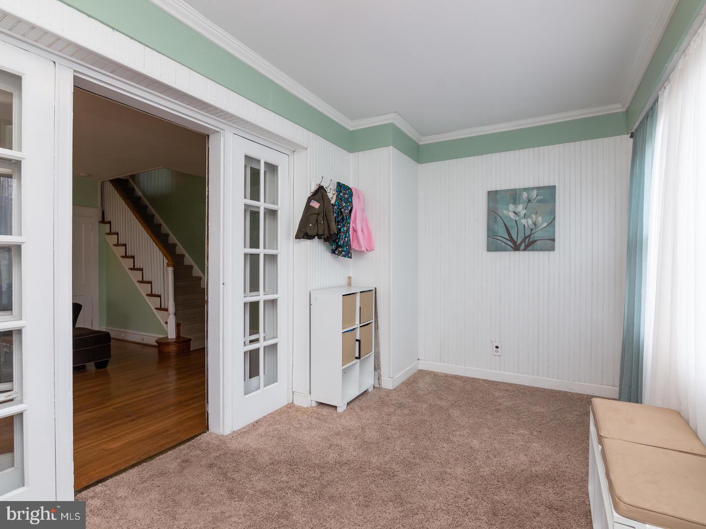 232 Parham Road Springfield, PA 19064 - Photo 3 of 39