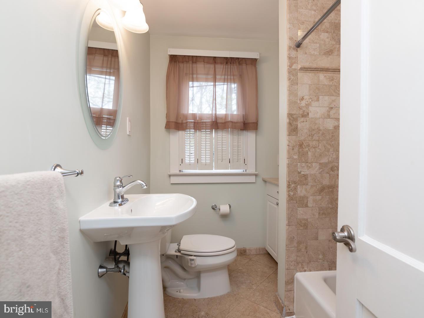 232 Parham Road Springfield, PA 19064 - Photo 25 of 39
