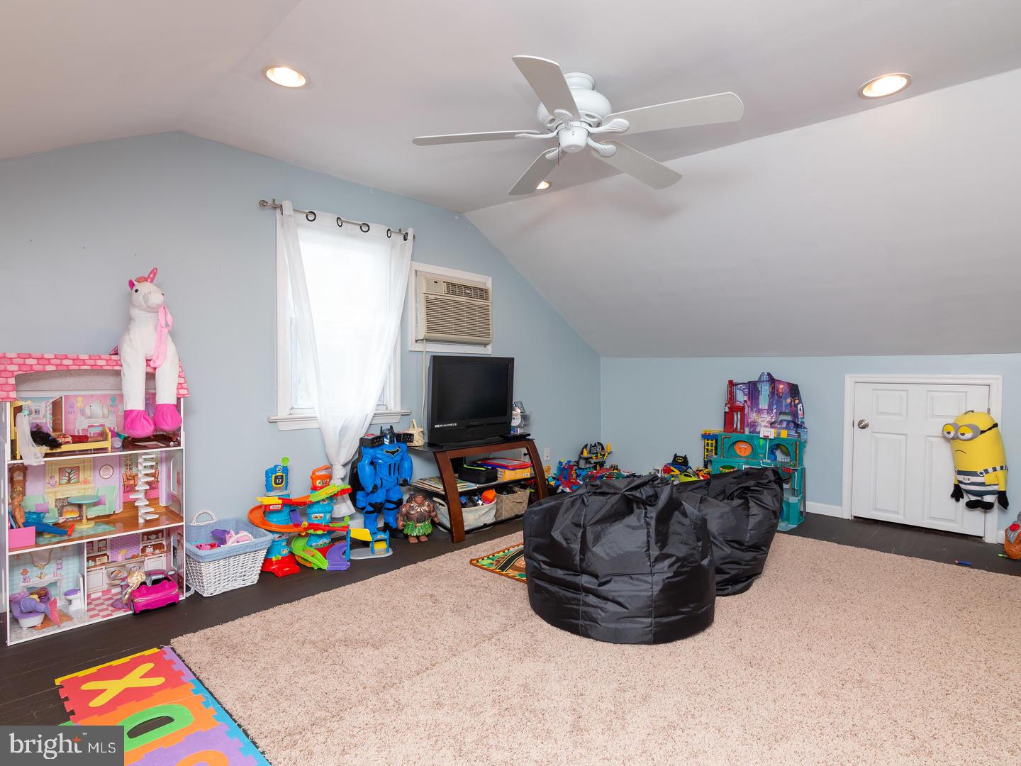 232 Parham Road Springfield, PA 19064 - Photo 27 of 39