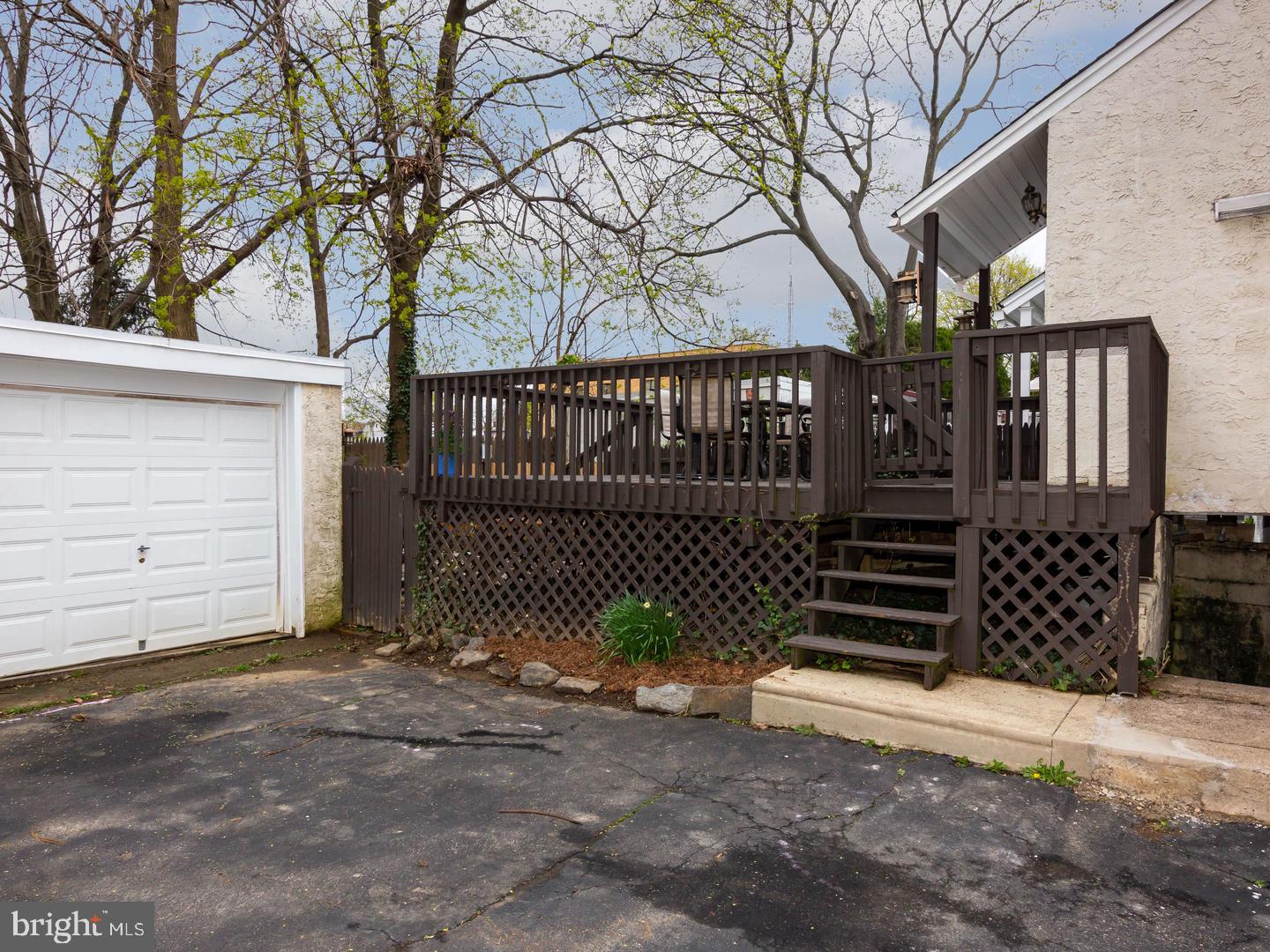 232 Parham Road Springfield, PA 19064 - Photo 34 of 39
