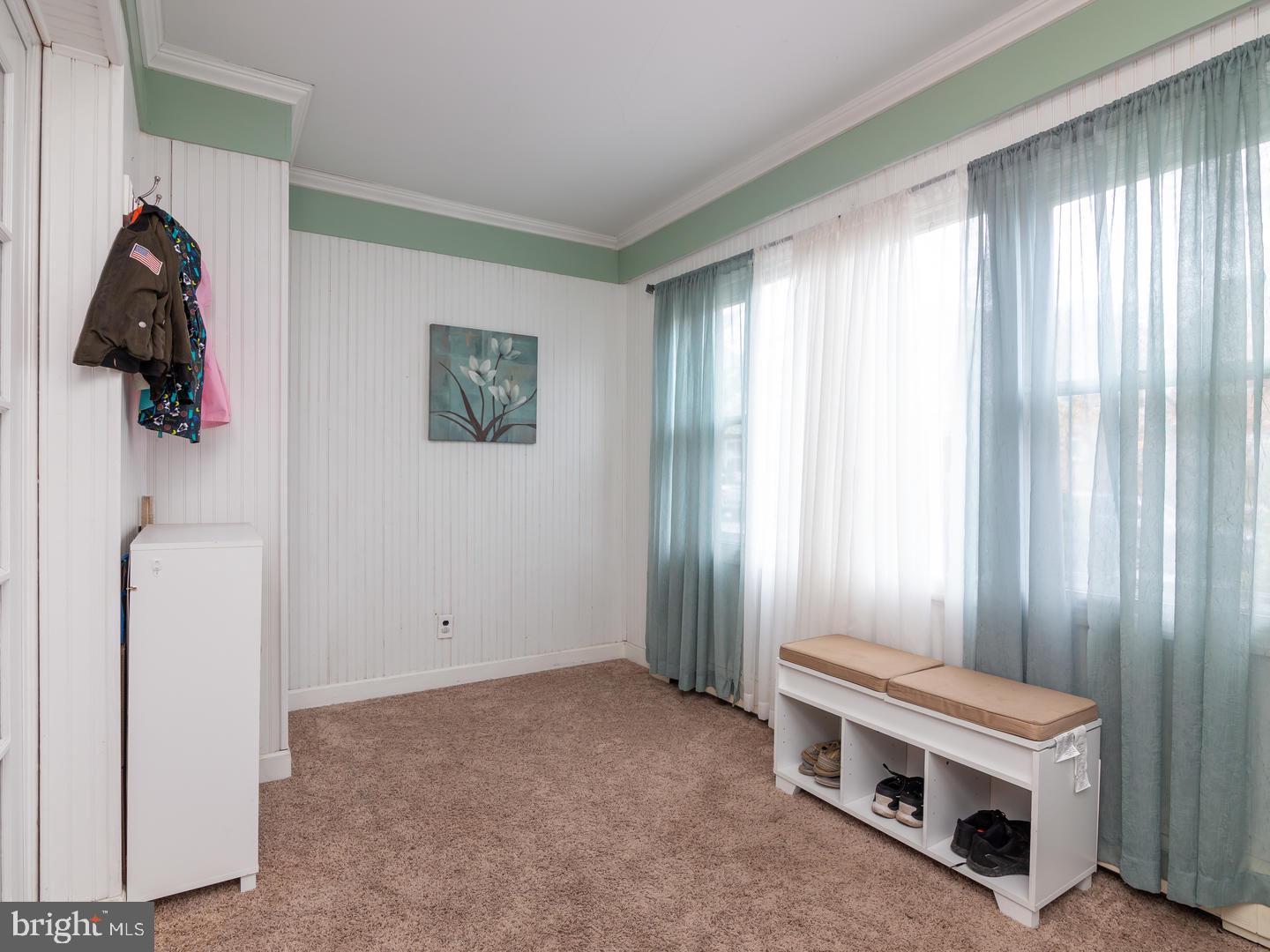 232 Parham Road Springfield, PA 19064 - Photo 5 of 39