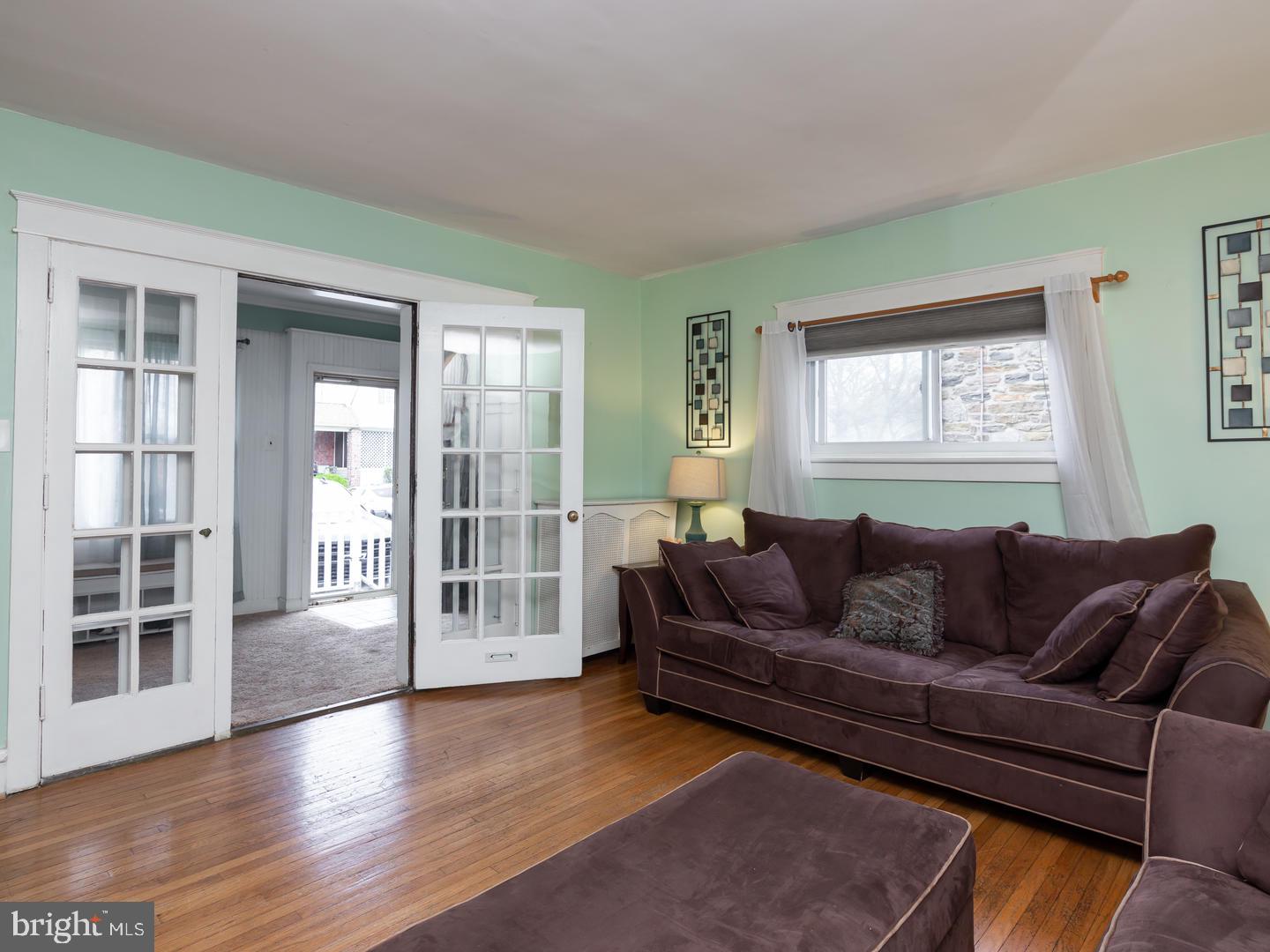 232 Parham Road Springfield, PA 19064 - Photo 7 of 39