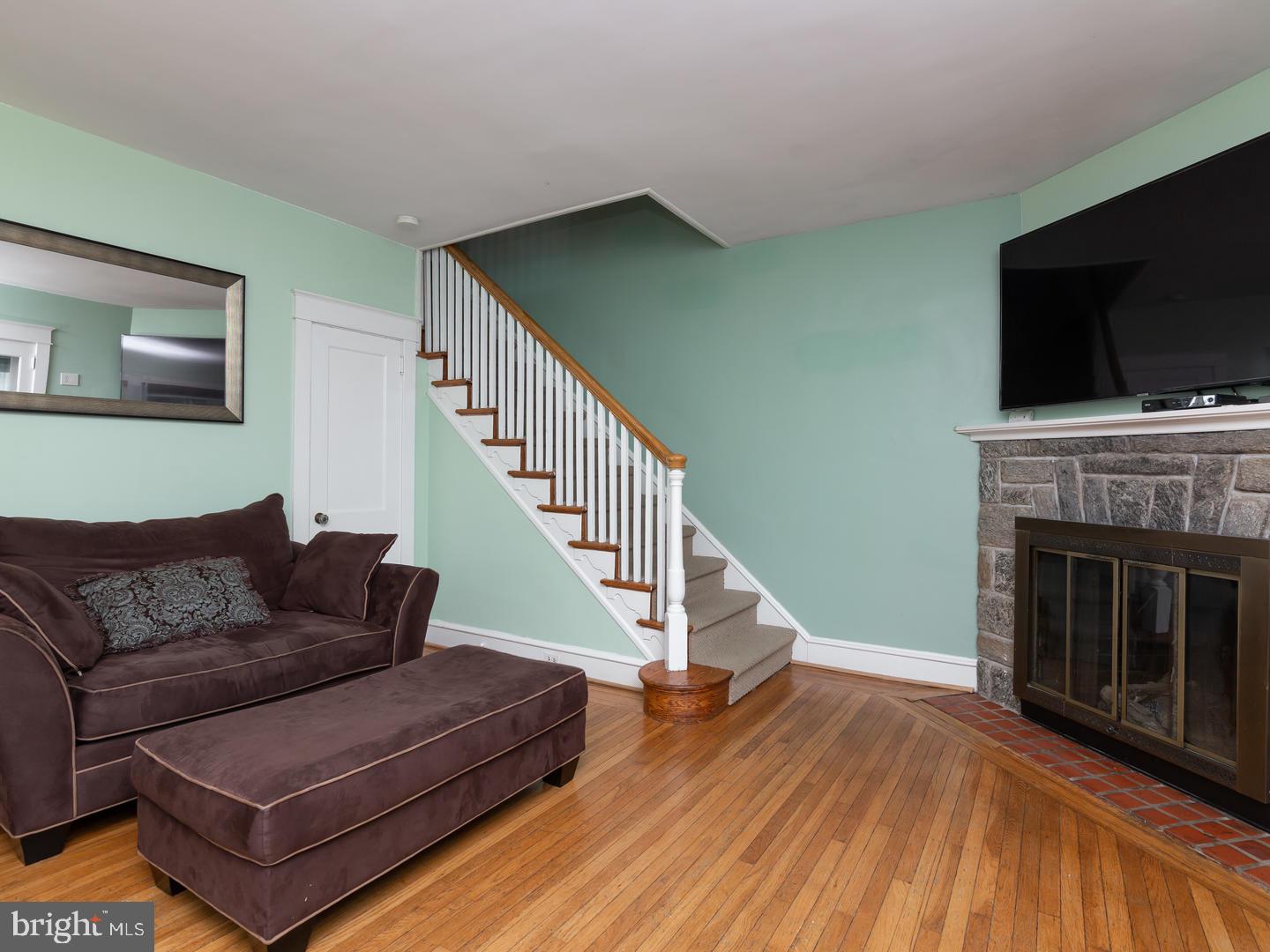 232 Parham Road Springfield, PA 19064 - Photo 8 of 39