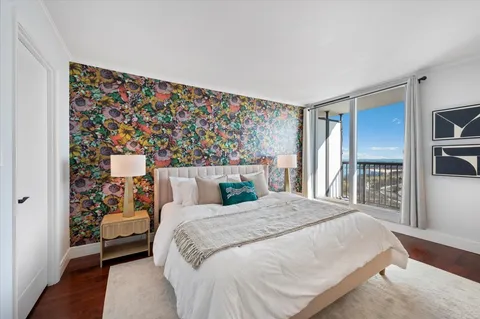 $299,000 | 5855 North Sheridan Road, Unit 25G, Chicago, IL 60660