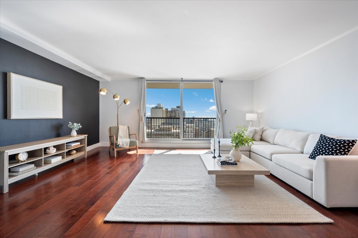 5855 North Sheridan Road, Unit 25G Chicago, IL 60660 - Photo 4 of 29