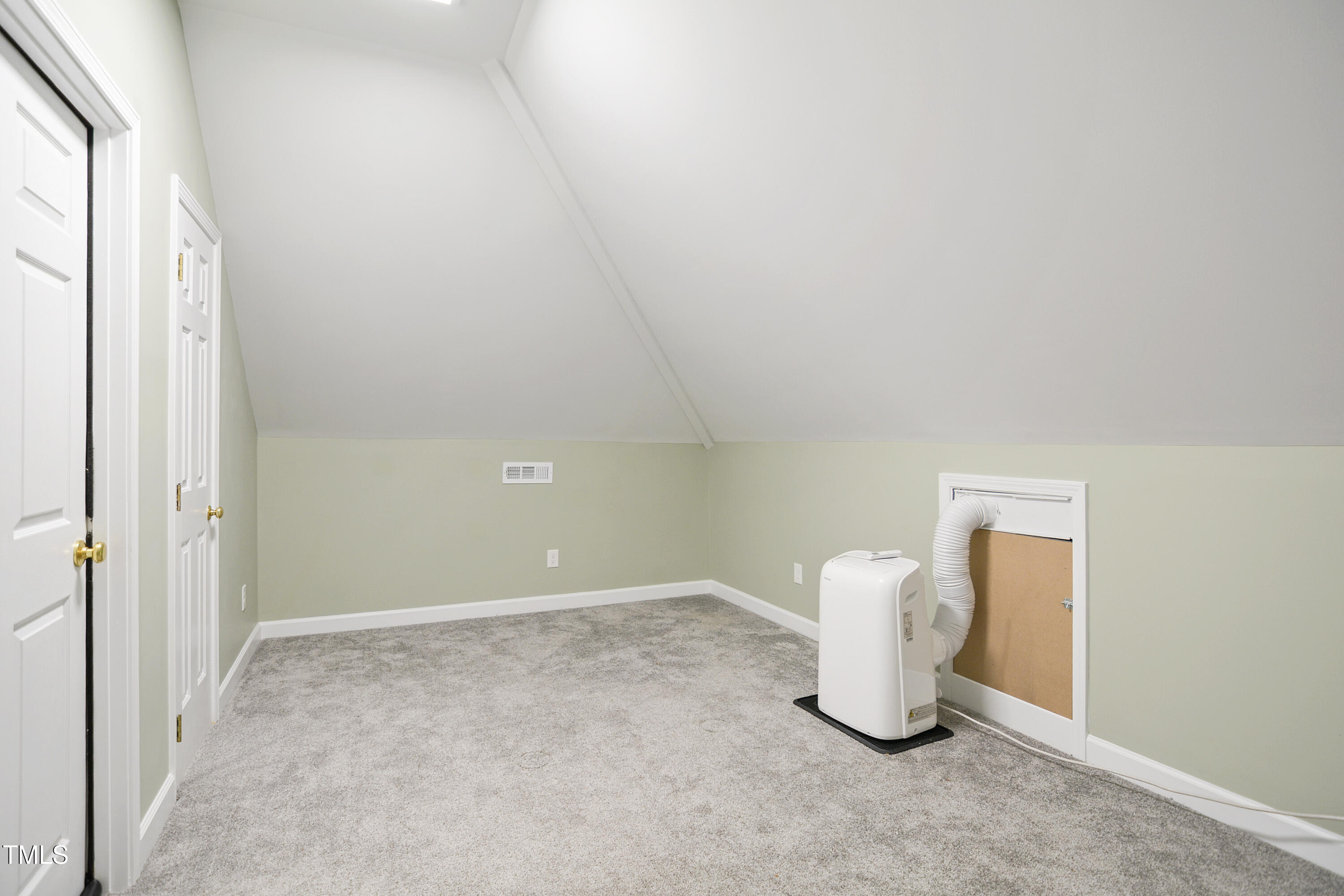 1405 Shadowview Court Raleigh, NC 27614 - Photo 28 of 37 29