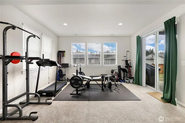 $999,990 | 25714 207th Avenue Southeast, Covington, WA 98042