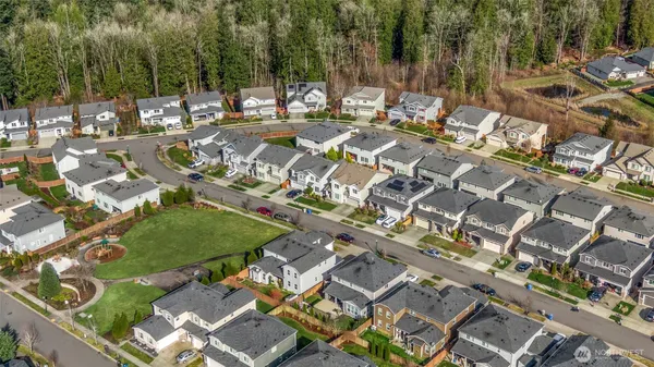 $999,990 | 25714 207th Avenue Southeast, Covington, WA 98042
