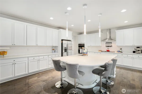 $999,990 | 25714 207th Avenue Southeast, Covington, WA 98042