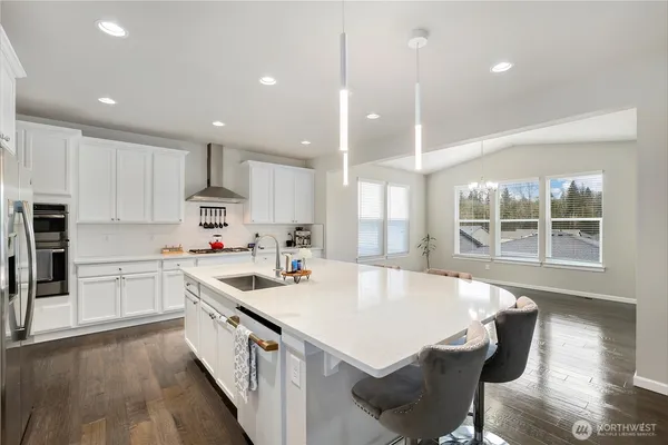 $999,990 | 25714 207th Avenue Southeast, Covington, WA 98042