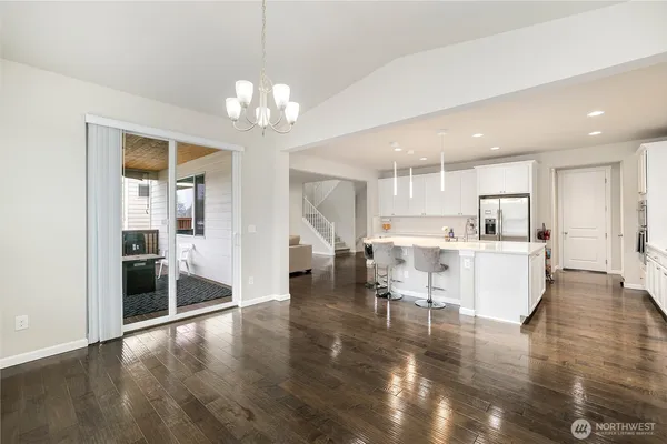 $999,990 | 25714 207th Avenue Southeast, Covington, WA 98042