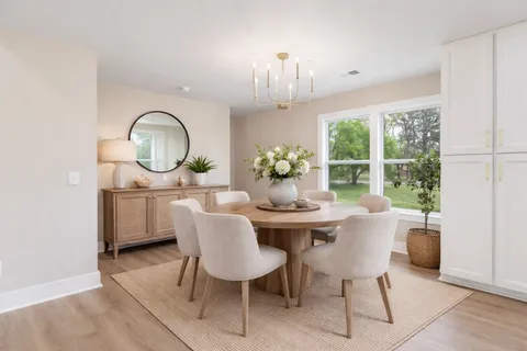 $672,400 | 2194 Hampshire Pike, Columbia, TN 38401