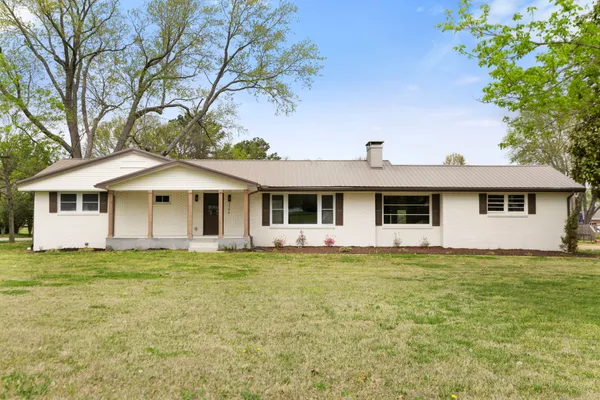 $672,400 | 2194 Hampshire Pike, Columbia, TN 38401