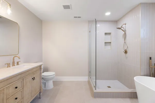 $672,400 | 2194 Hampshire Pike, Columbia, TN 38401