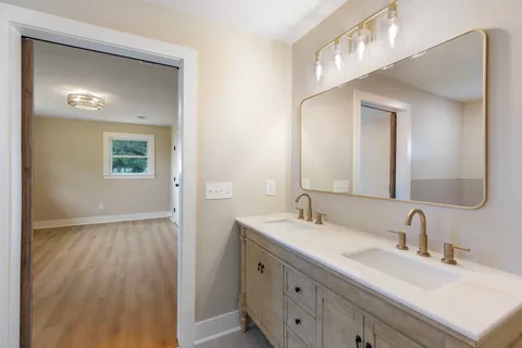 $672,400 | 2194 Hampshire Pike, Columbia, TN 38401