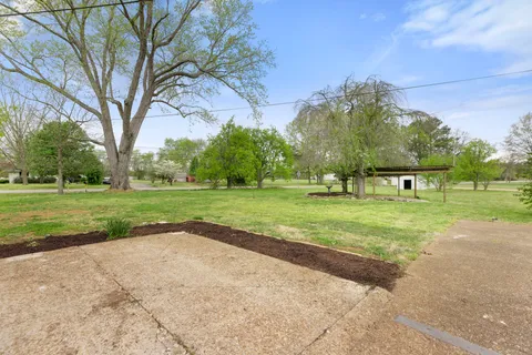 $672,400 | 2194 Hampshire Pike, Columbia, TN 38401