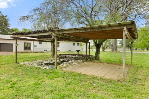 $672,400 | 2194 Hampshire Pike, Columbia, TN 38401