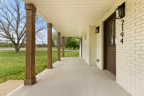 $672,400 | 2194 Hampshire Pike, Columbia, TN 38401