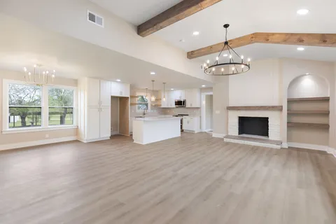 $672,400 | 2194 Hampshire Pike, Columbia, TN 38401