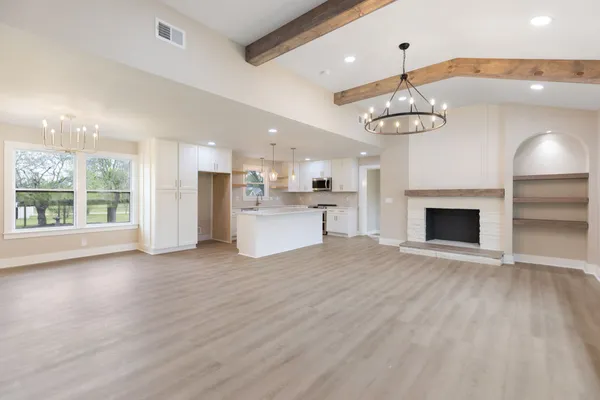 $672,400 | 2194 Hampshire Pike, Columbia, TN 38401