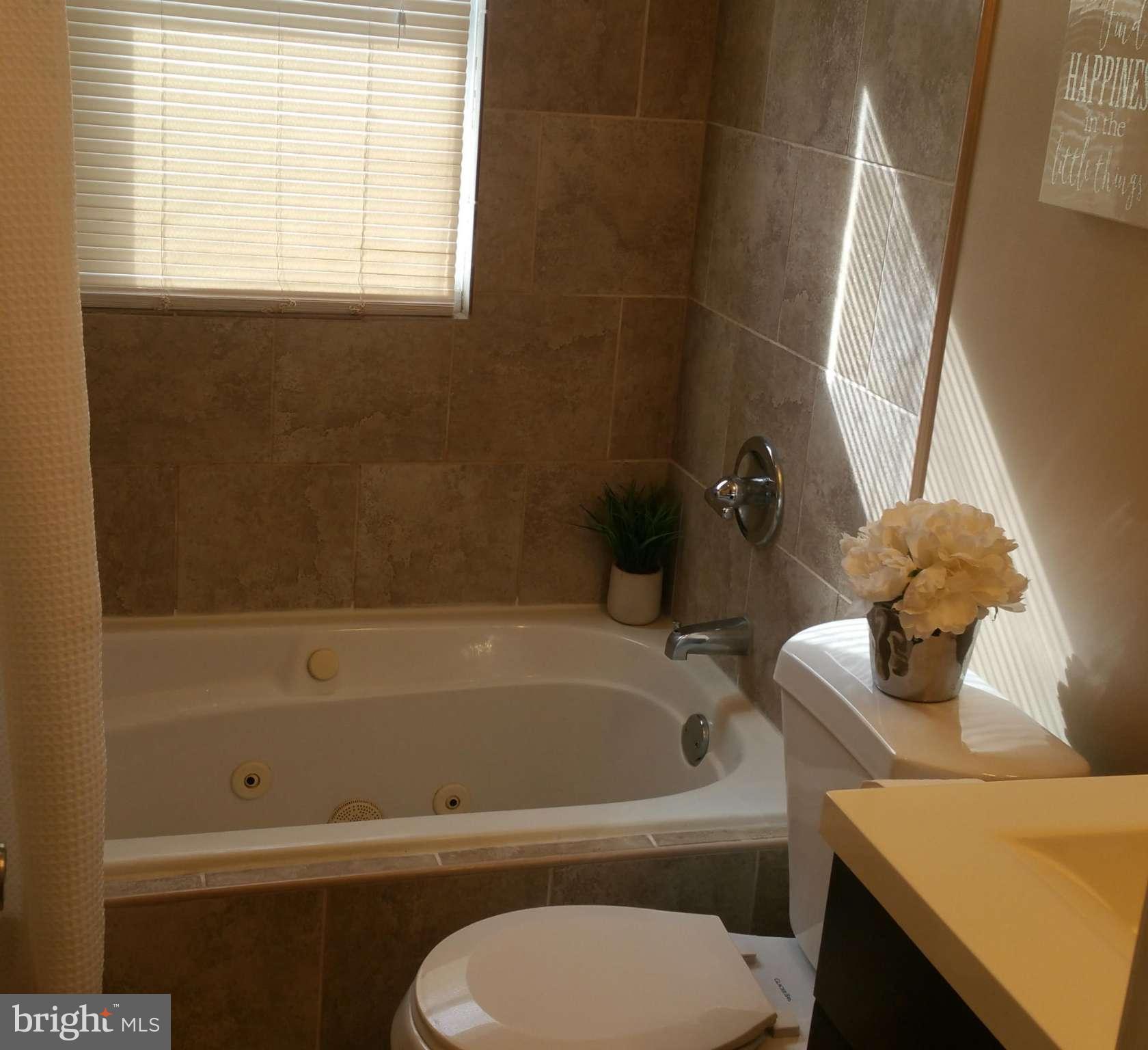 4127 Maple Road Morningside, MD 20746 - Photo 22 of 28 Bath